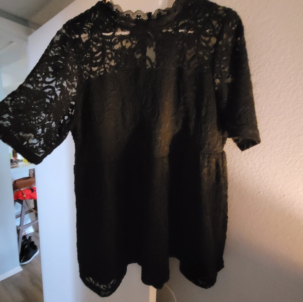 NWT Torrid Black Lace Peplum Top Size 1